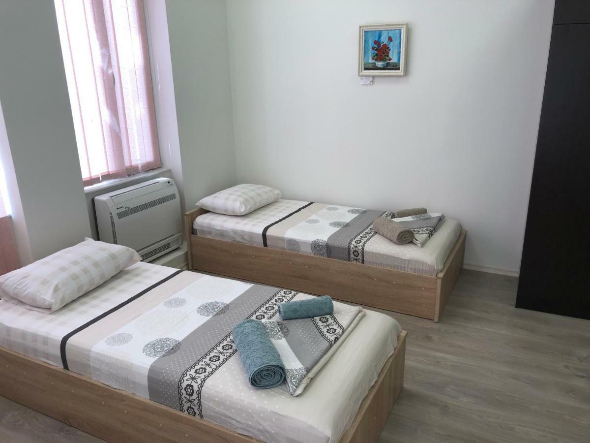 Guest Rooms Opera Plovdiv Bagian luar foto