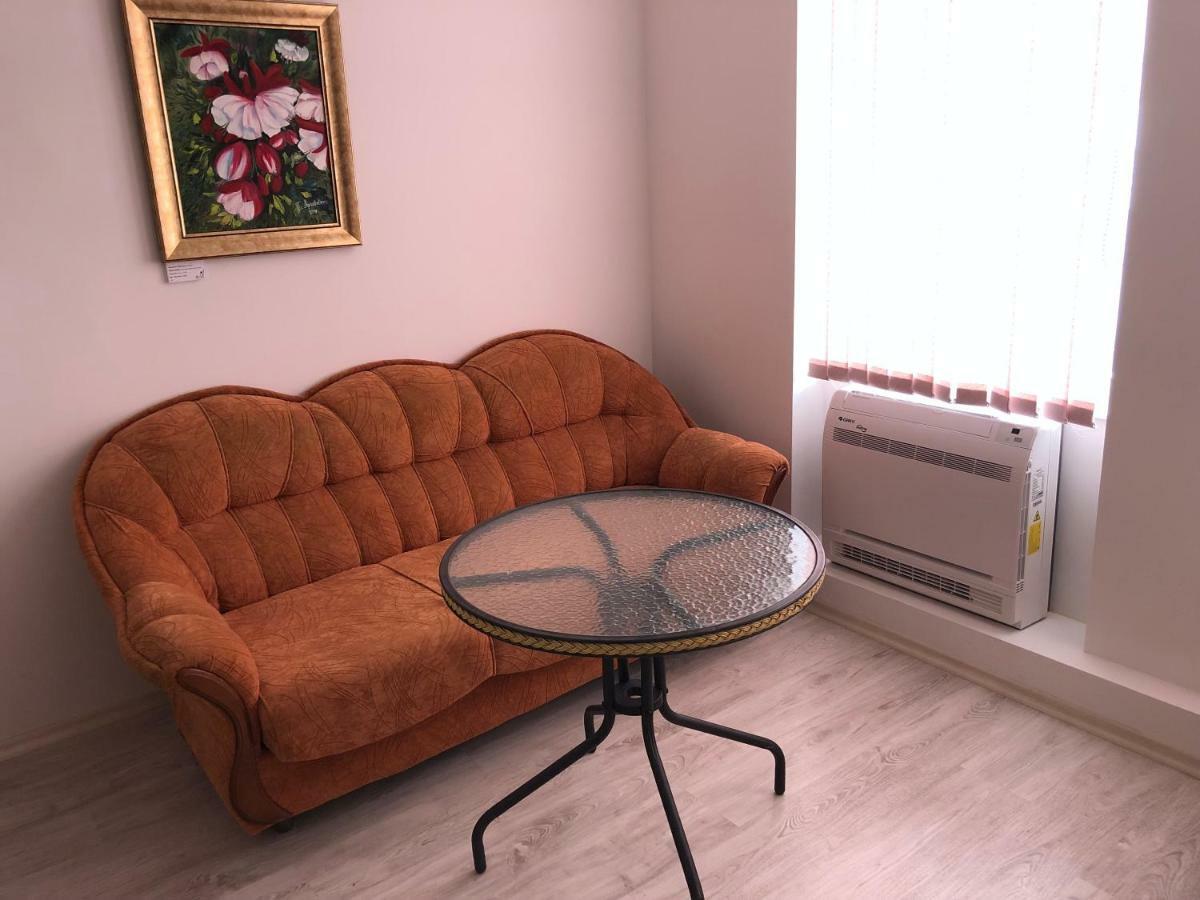 Guest Rooms Opera Plovdiv Bagian luar foto