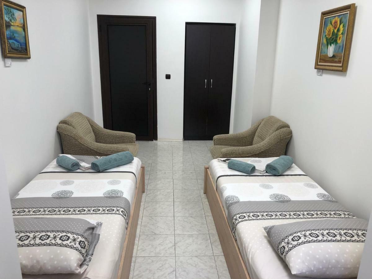 Guest Rooms Opera Plovdiv Bagian luar foto