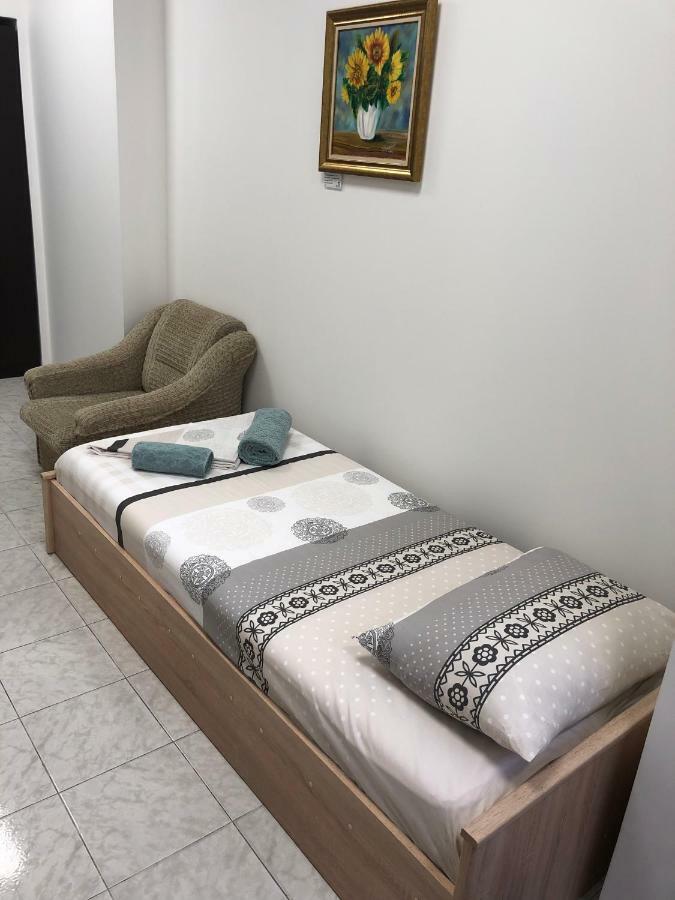 Guest Rooms Opera Plovdiv Bagian luar foto