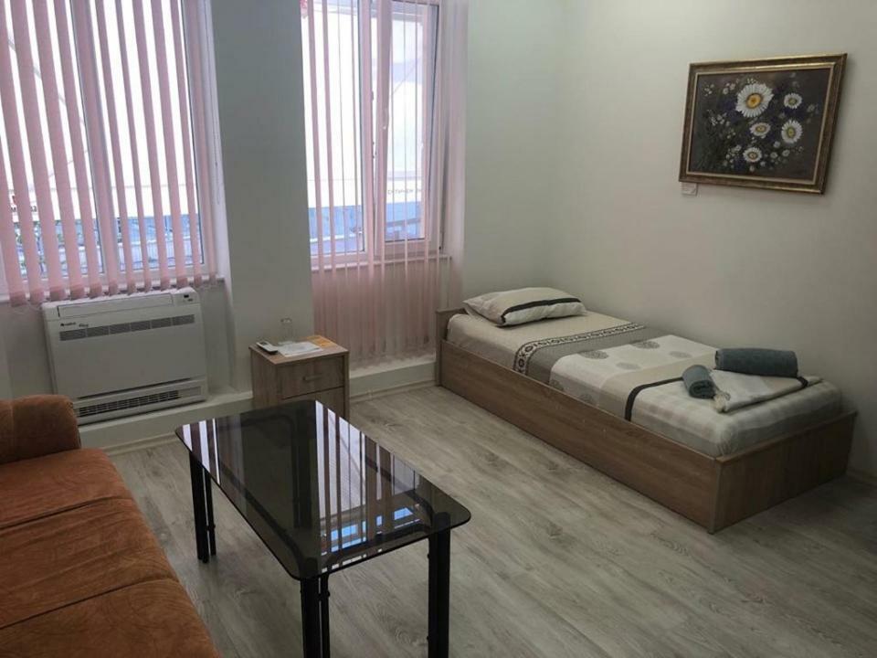 Guest Rooms Opera Plovdiv Bagian luar foto