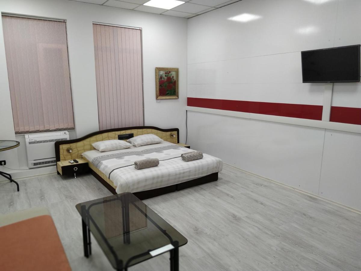 Guest Rooms Opera Plovdiv Bagian luar foto
