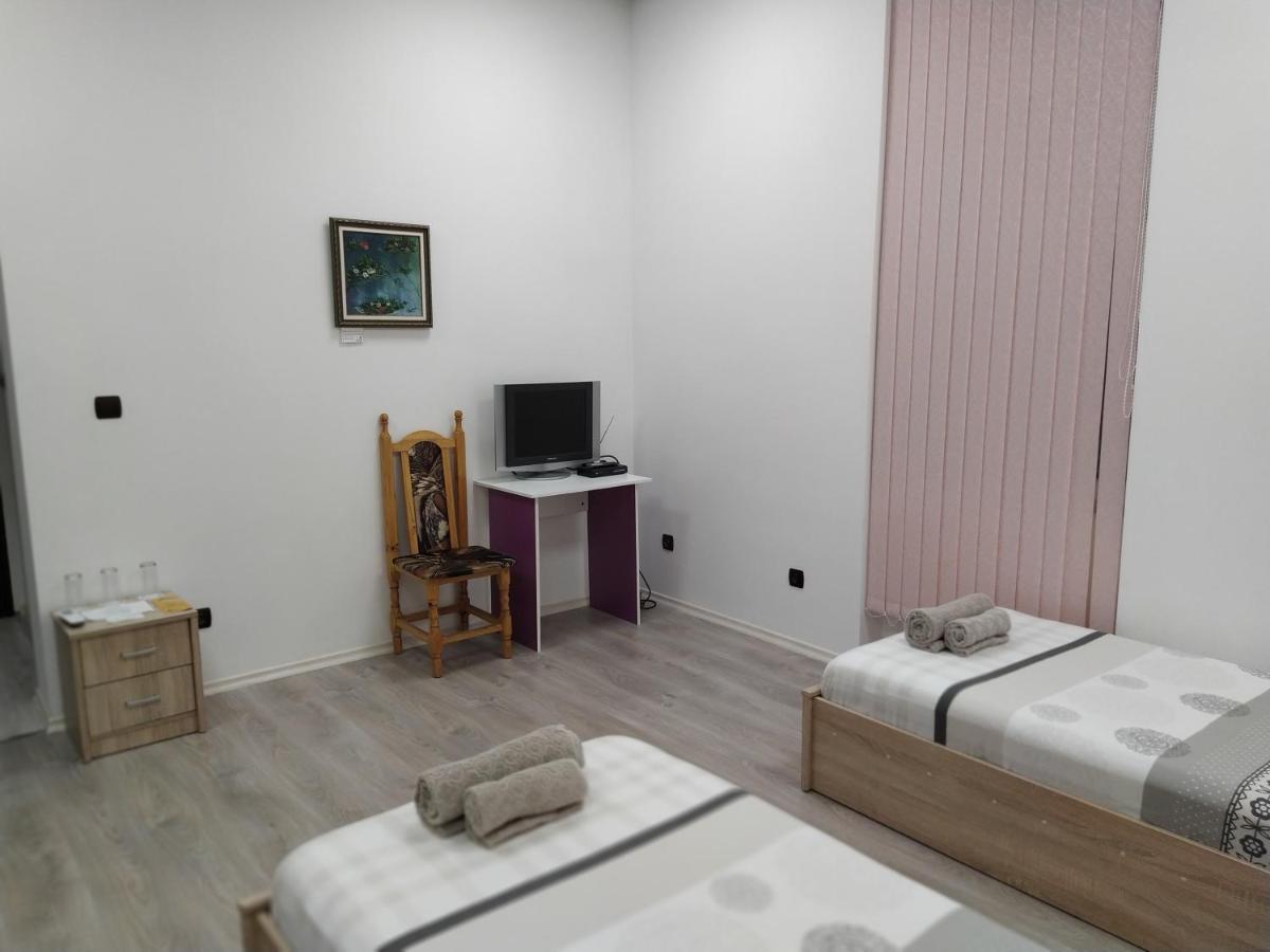 Guest Rooms Opera Plovdiv Bagian luar foto